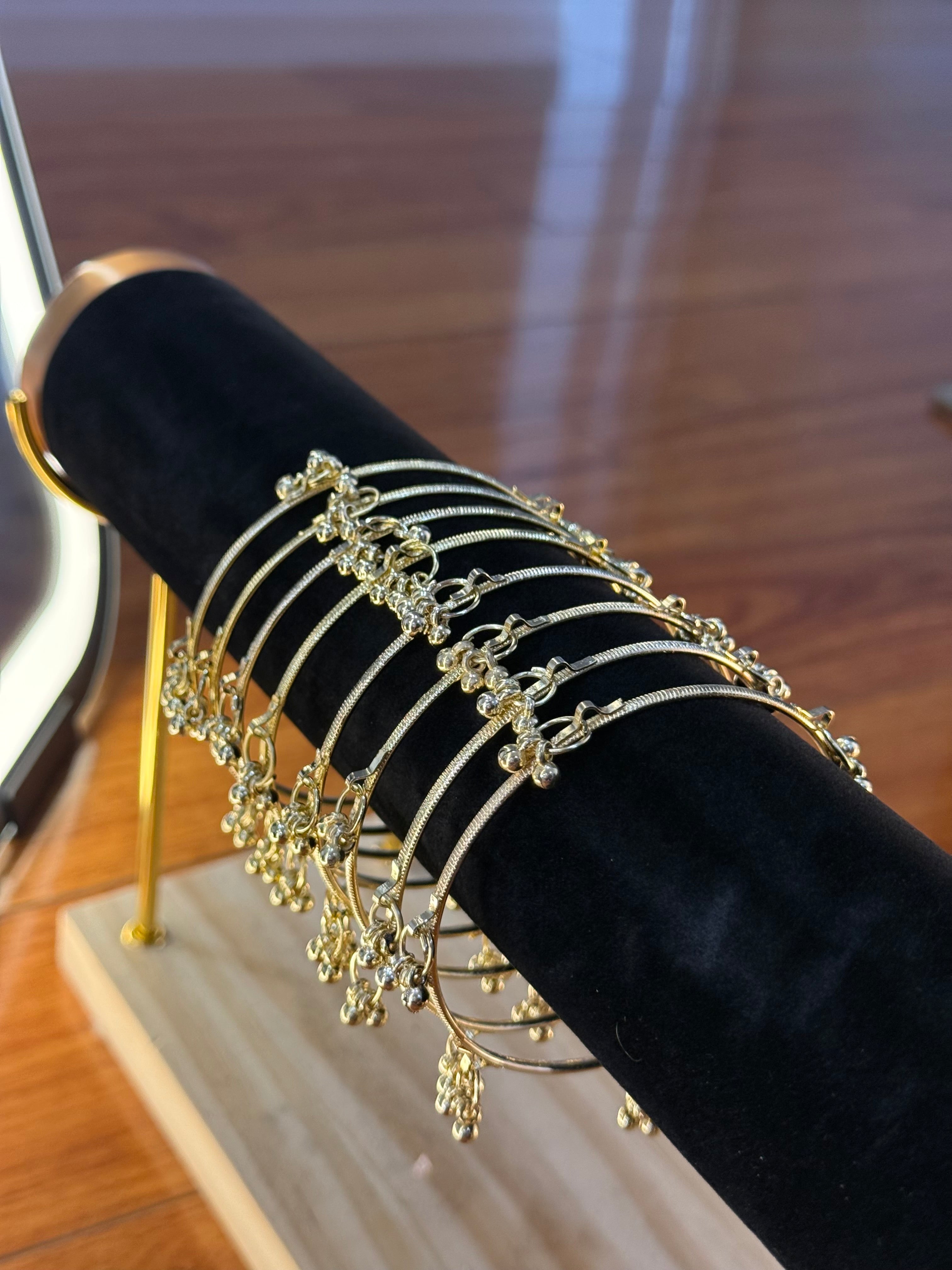 Gold Kashmiri Kare- textured