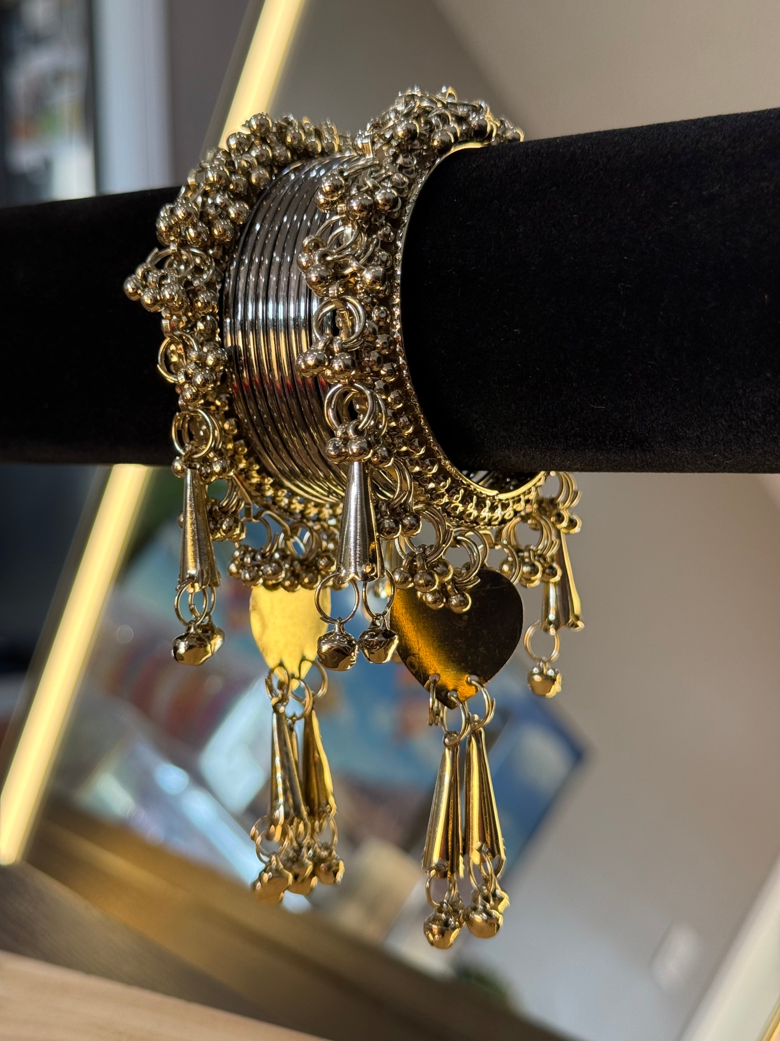 Pandora Latkan with Metal bangles- Gold