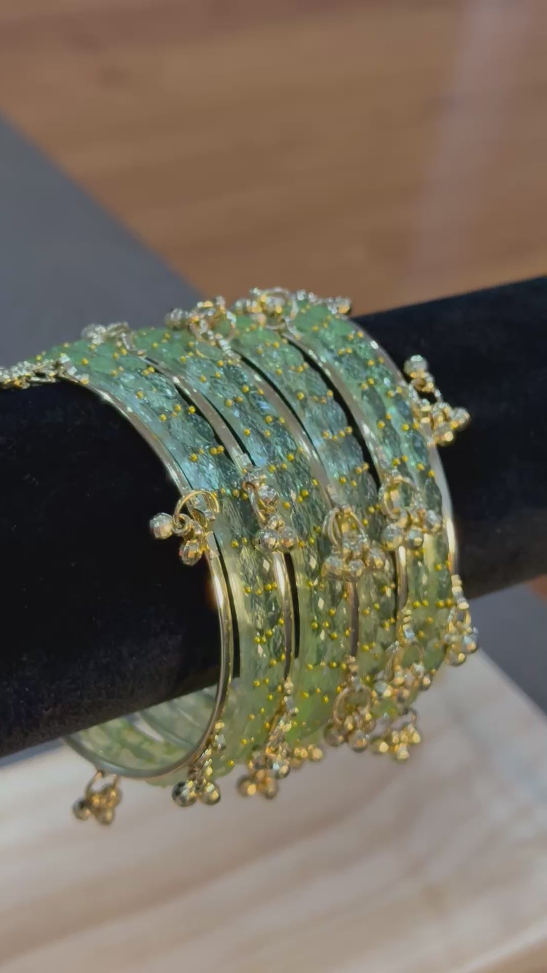 Raindrop Kashmiri Bangles-Lime
